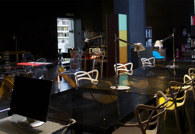 Living Divani supports QUO