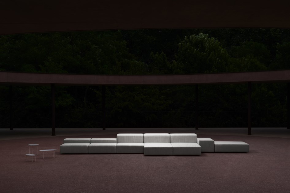 Extra Wall by Living Divani