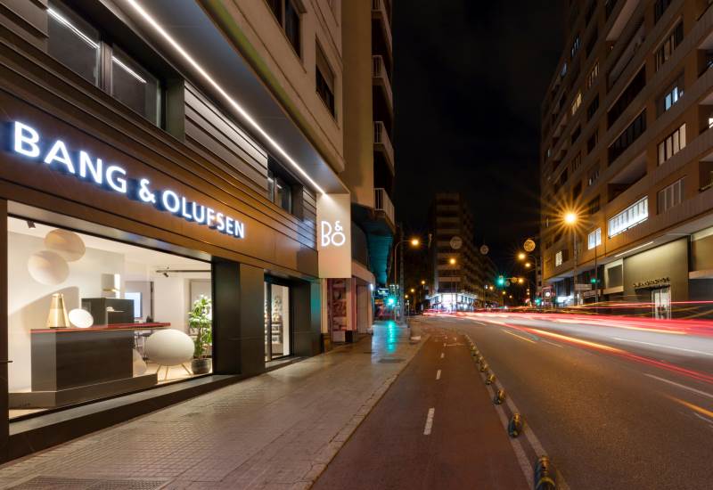 Living Divani @ Espacio Home Design